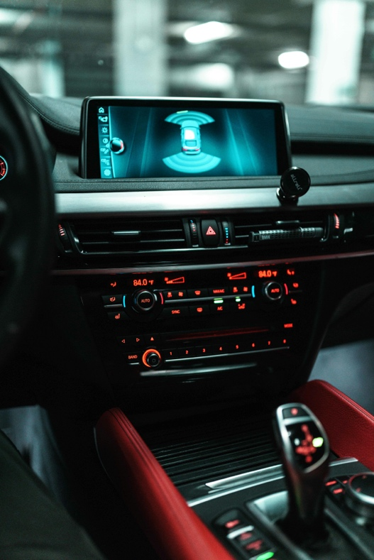 Autonomous vehicle sensor coated with transparent waterborne polyurethane material